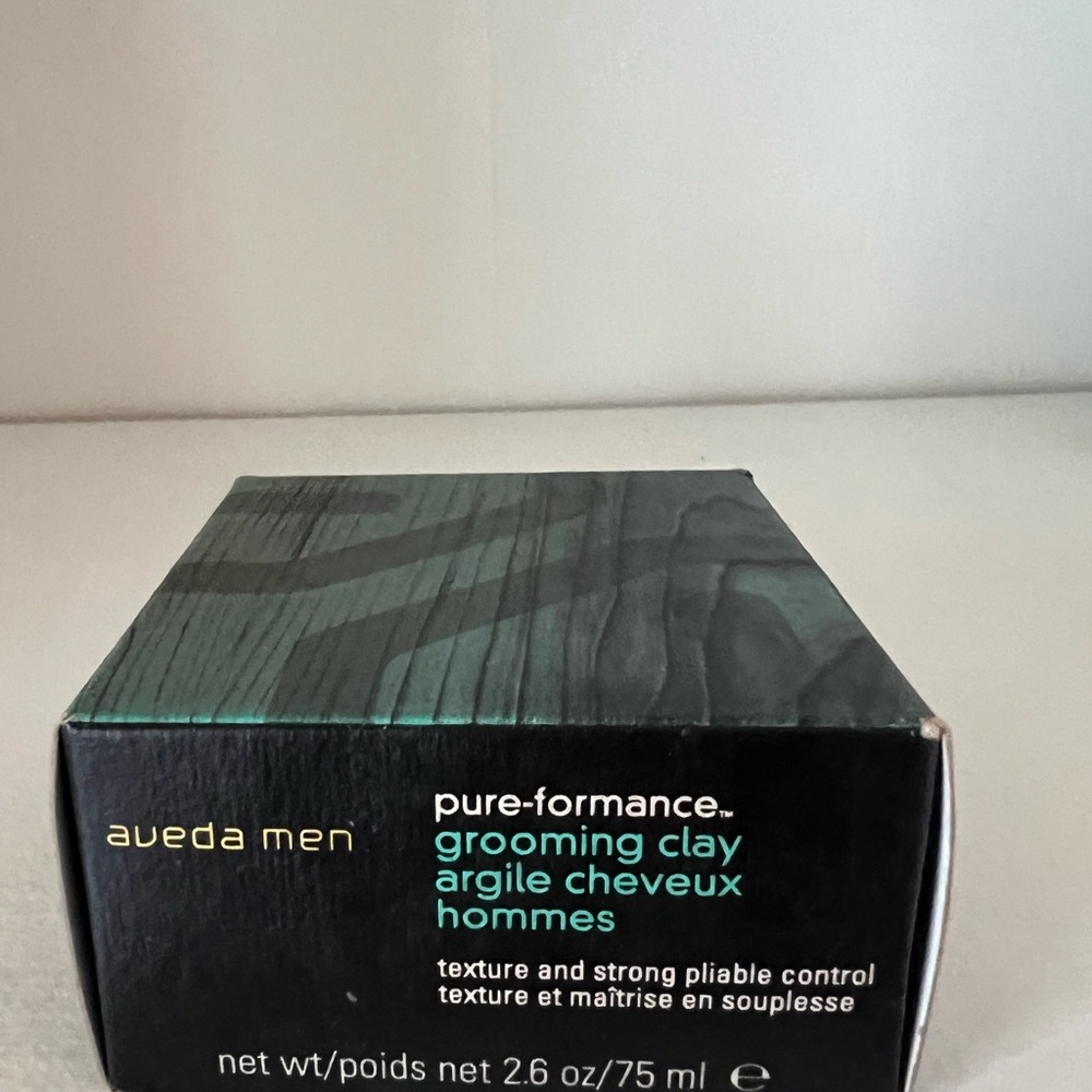 Aveda -Men pure- formance grooming clay